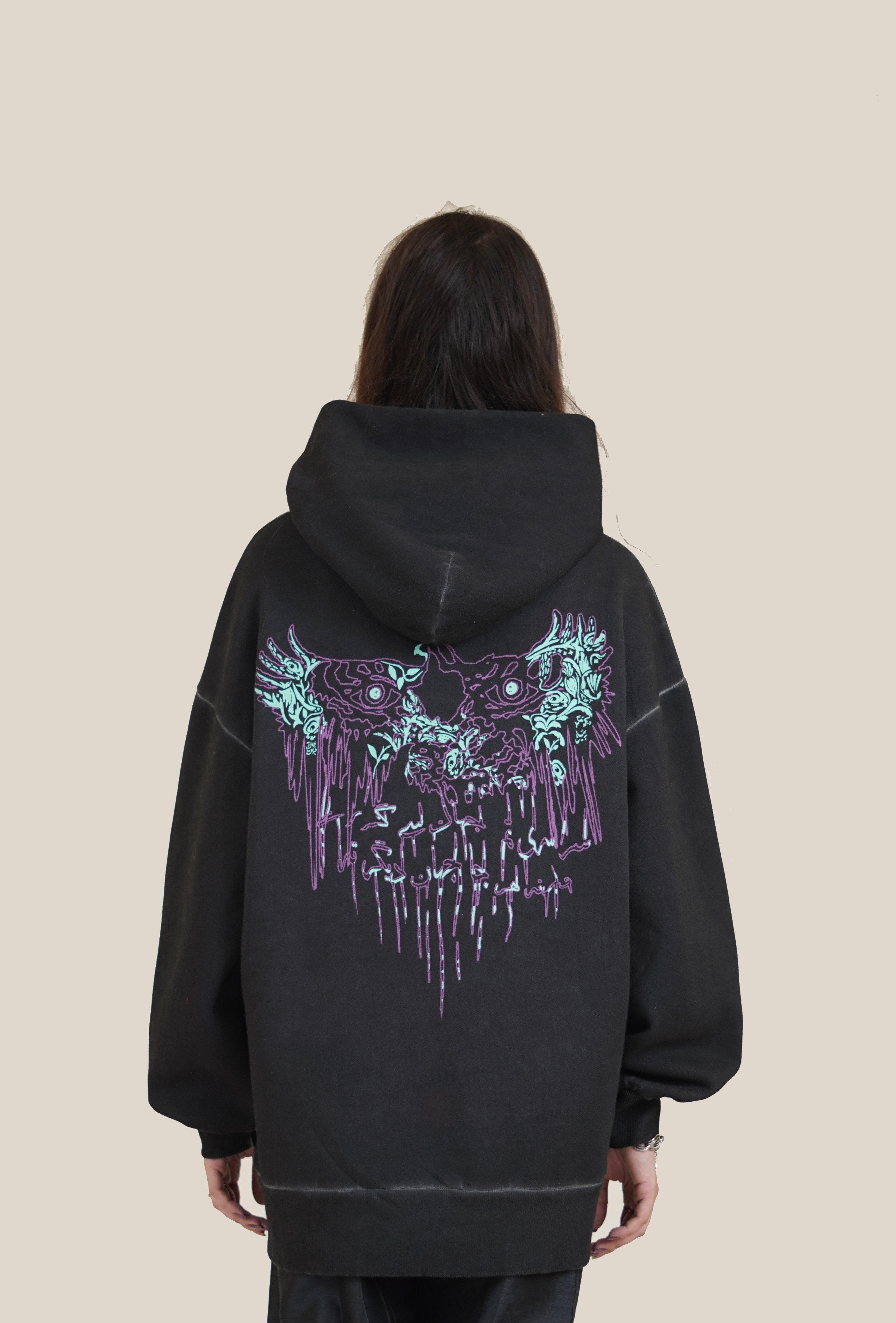 Black oil wash vintage hoodie - Image 6
