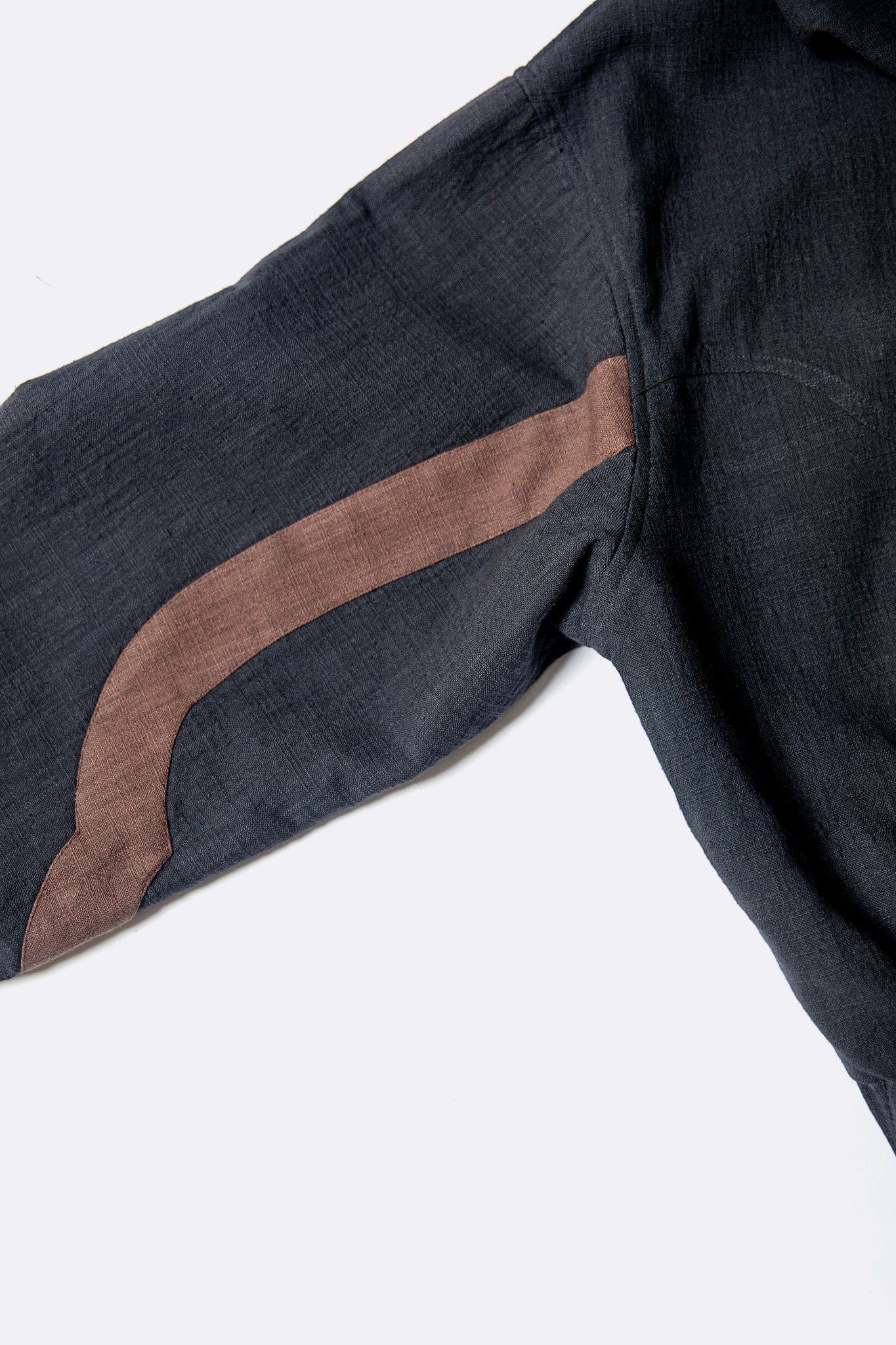 Arched passage zipper hoodie - Image 8