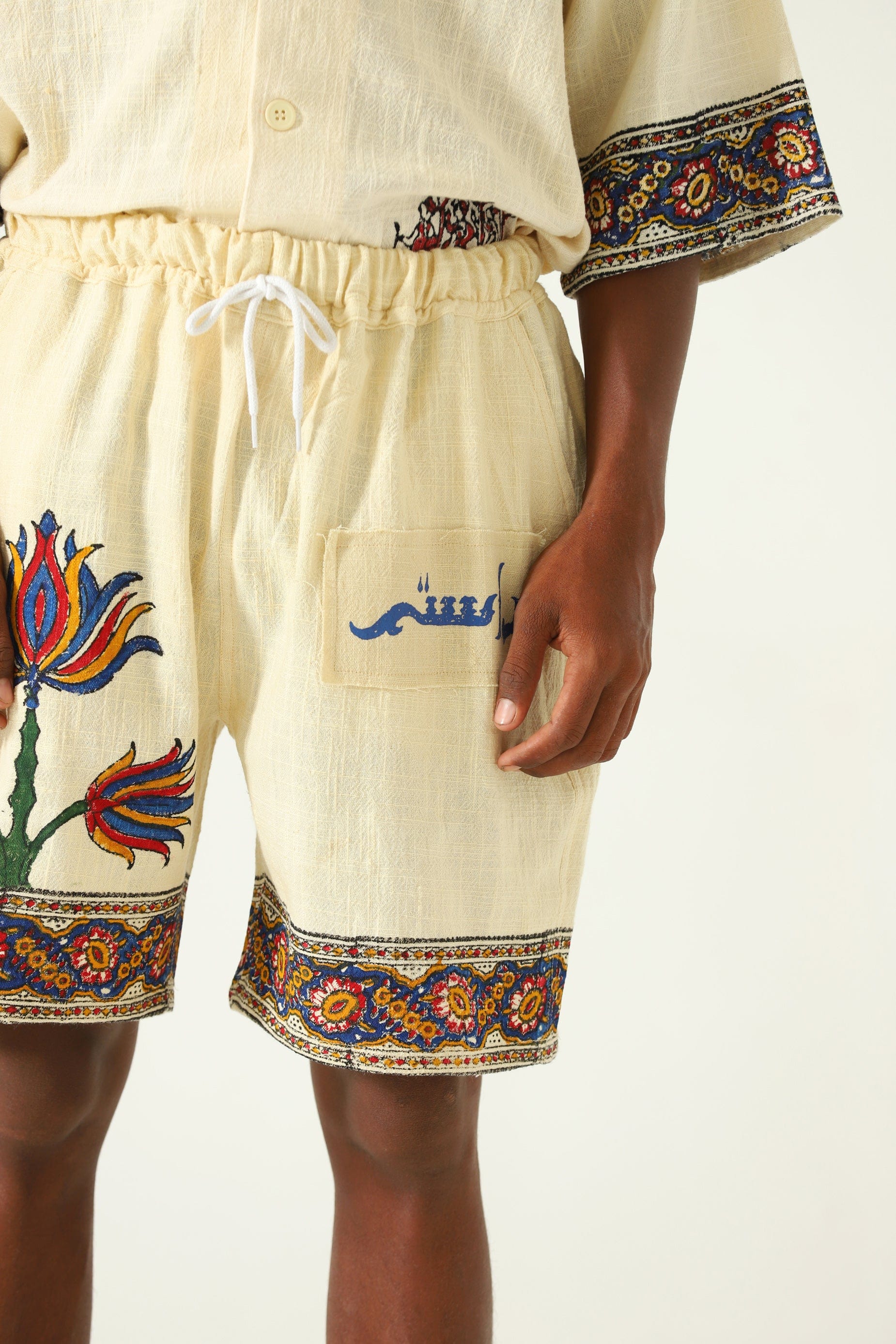 Floral handwoven cotton shorts - Image 4