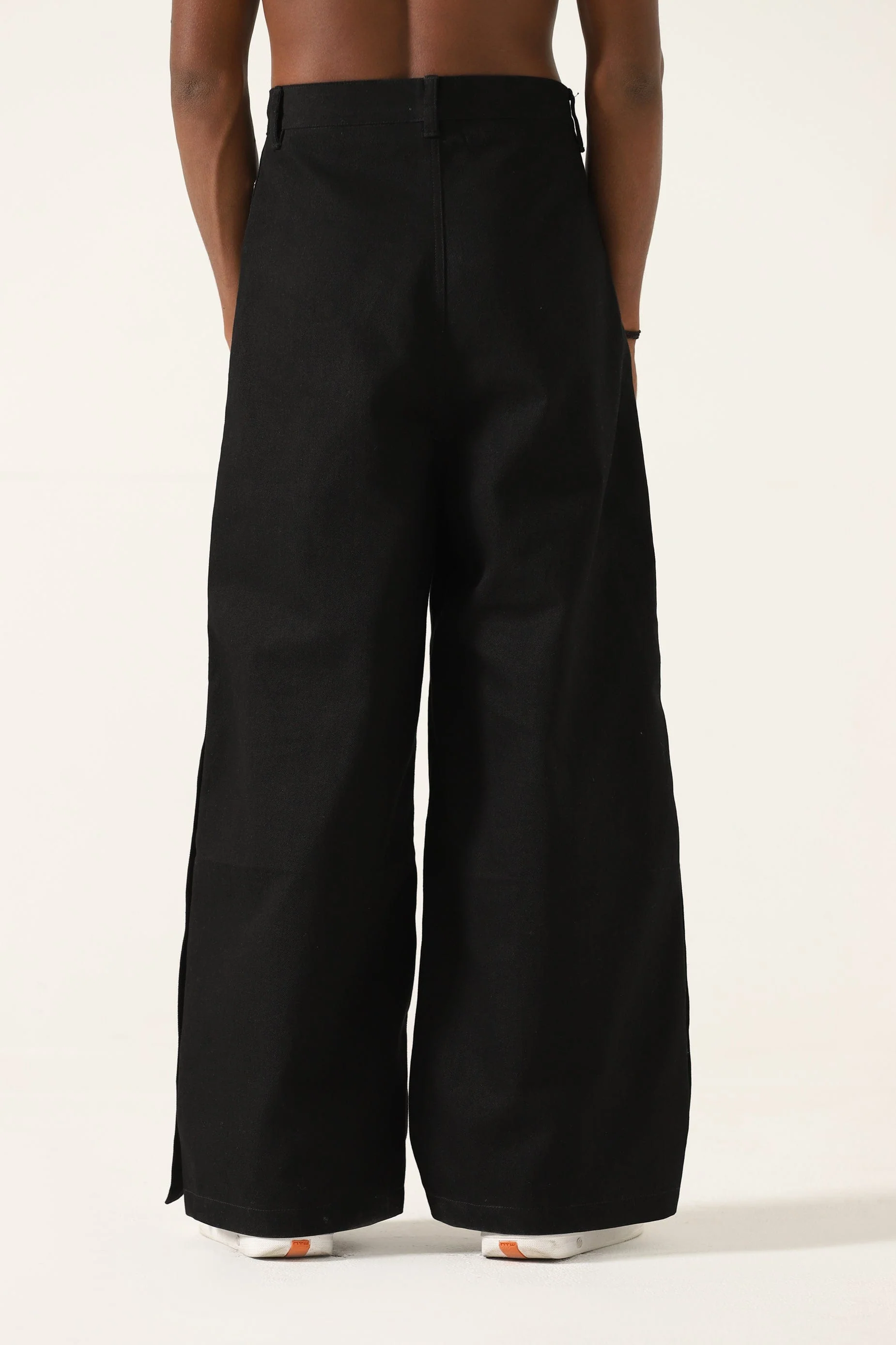 Snap button denim trousers - Image 4