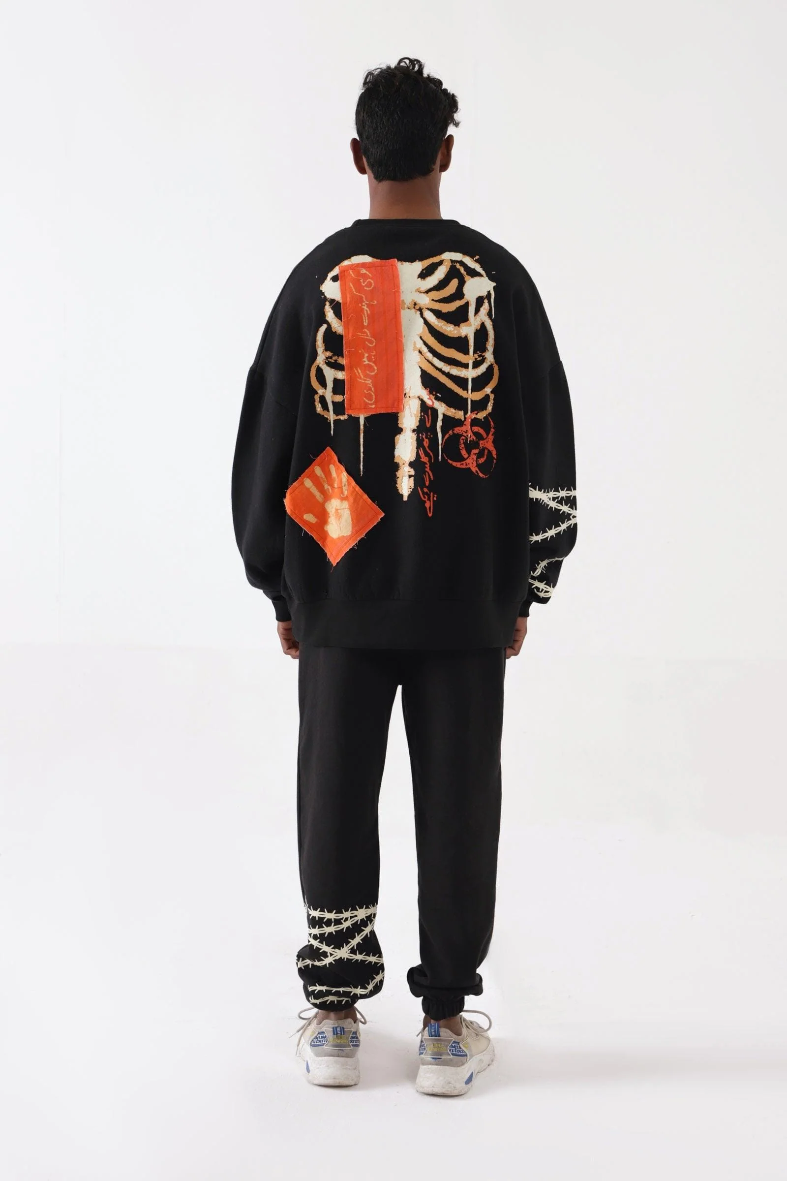"Breath of fire" handprinted sweatshirt - Image 11