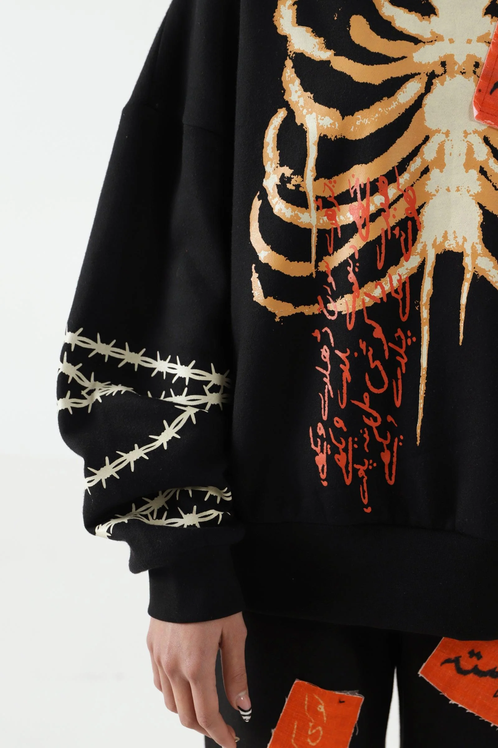 "Breath of fire" handprinted sweatshirt - Image 14