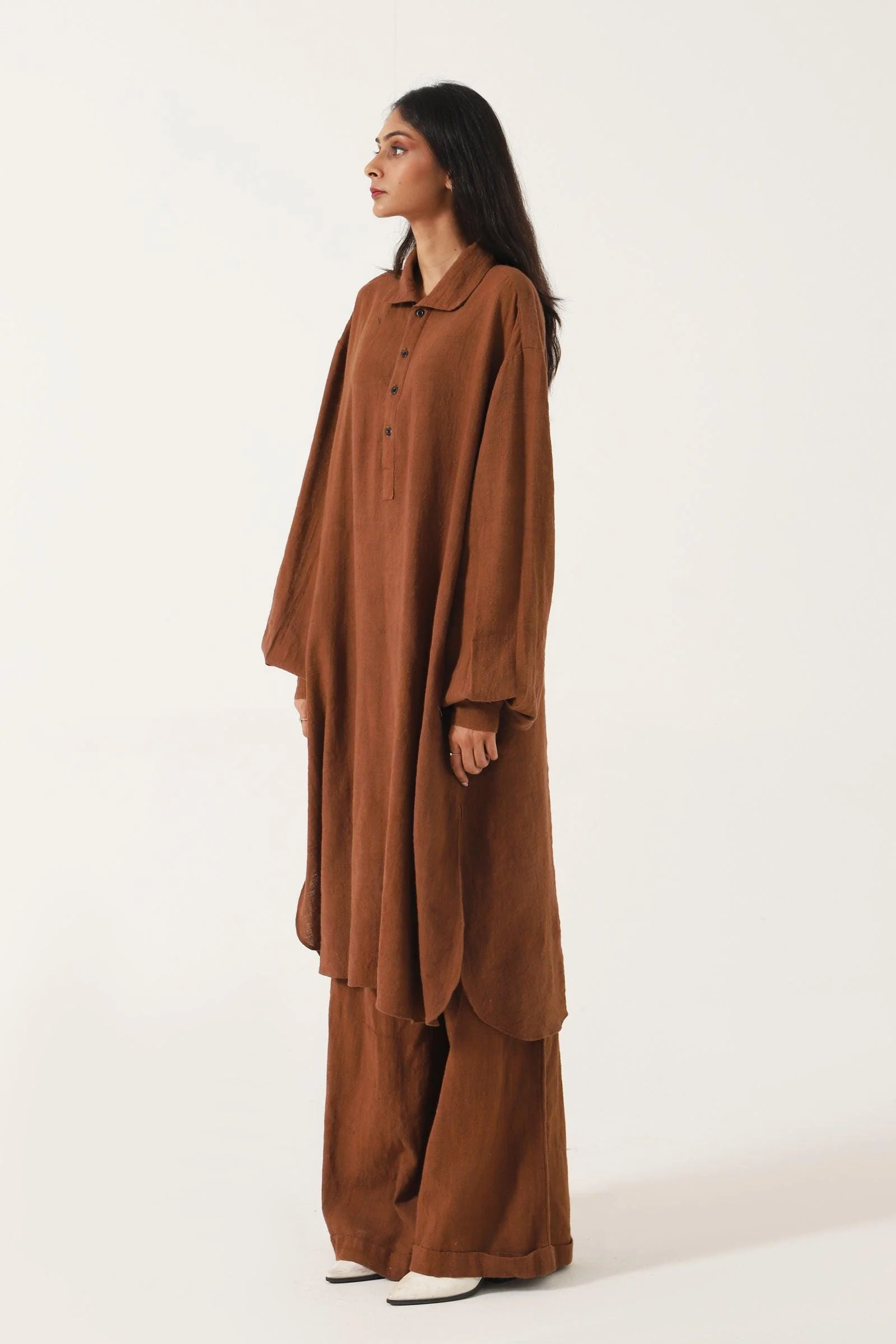 Brown handwoven flared trousers - Image 3