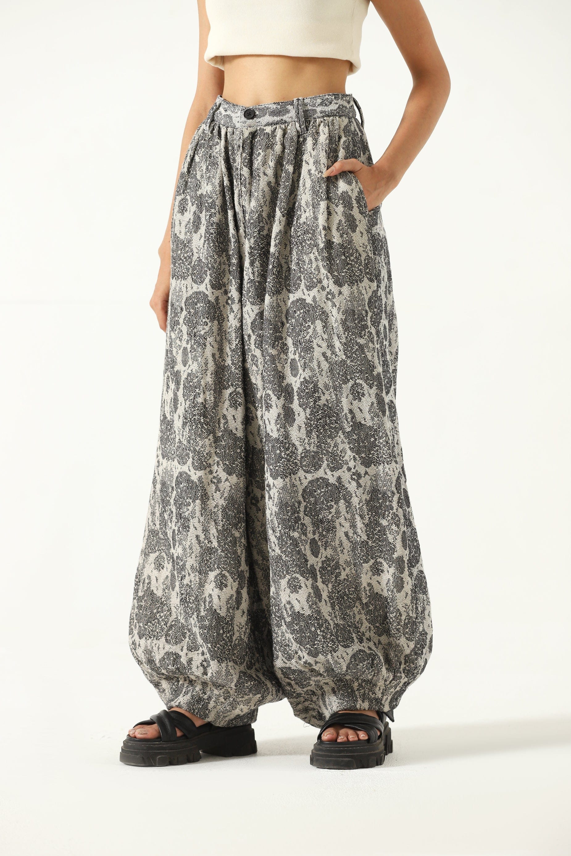 "Delhi" handwoven jacqaurd trousers - Image 4