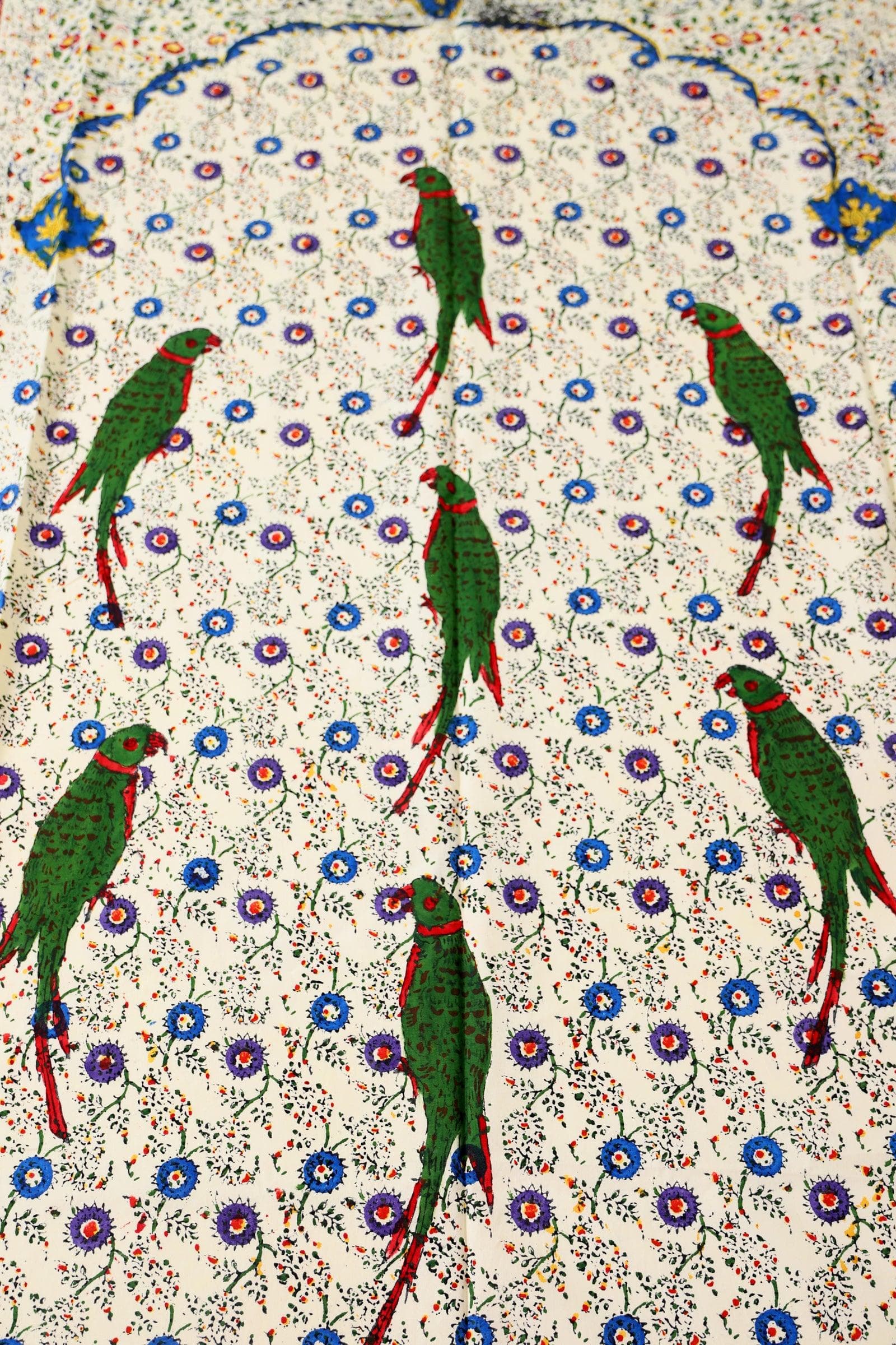 "Flight of the emperor" tapestry - Image 3