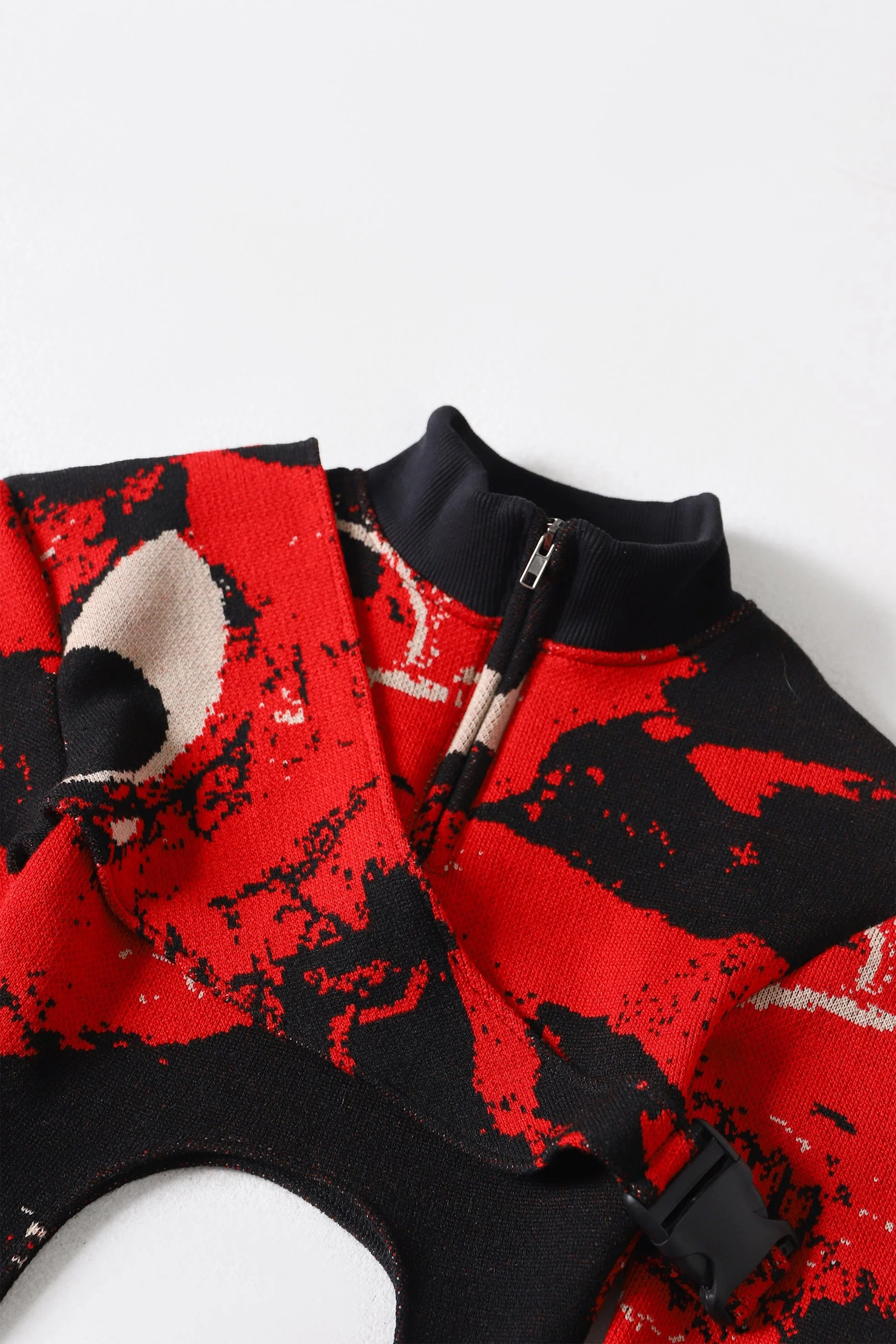 "See and be seen" knitted tactical sweater - Image 3