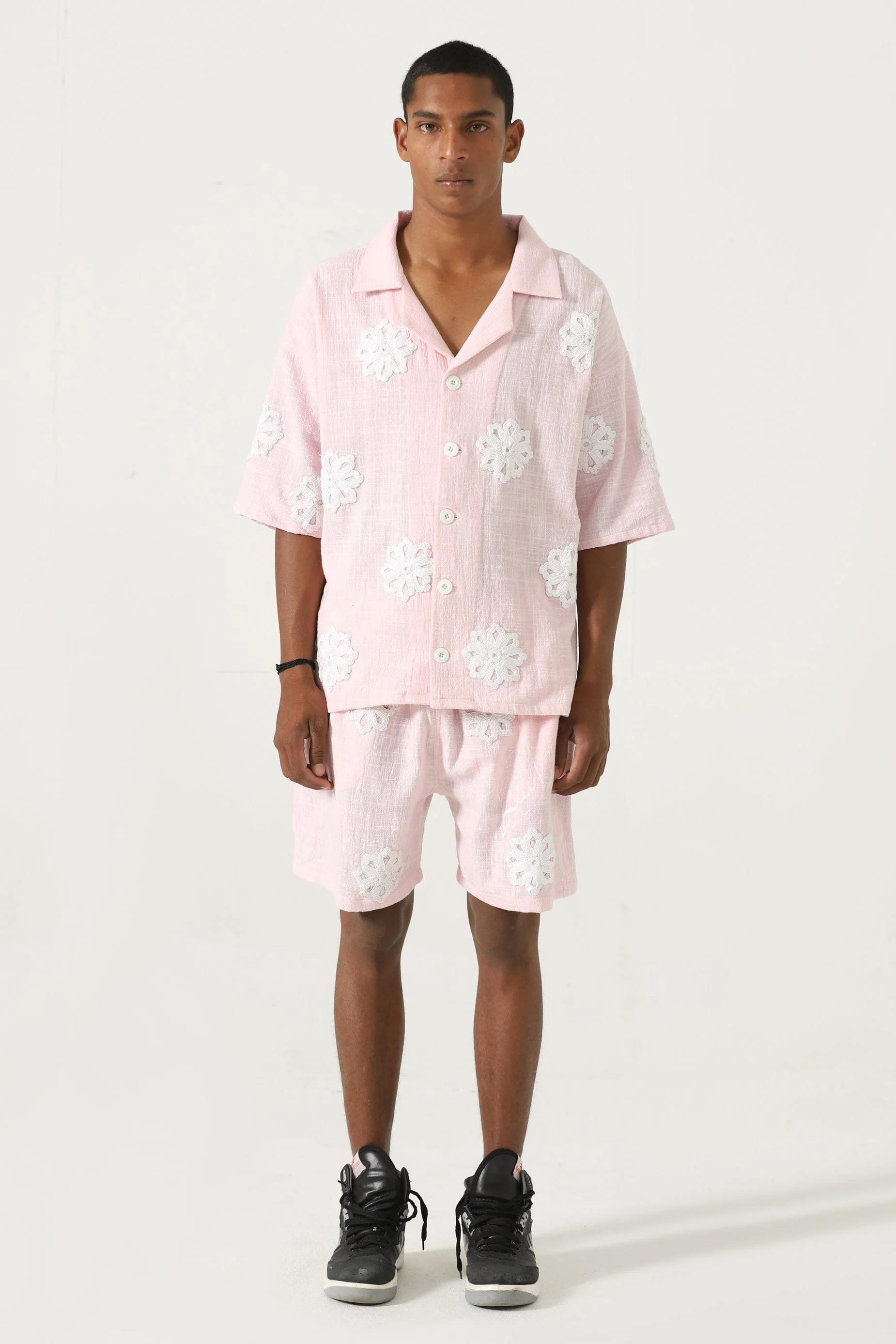 Hand-Embroidered pink button-down - Image 6
