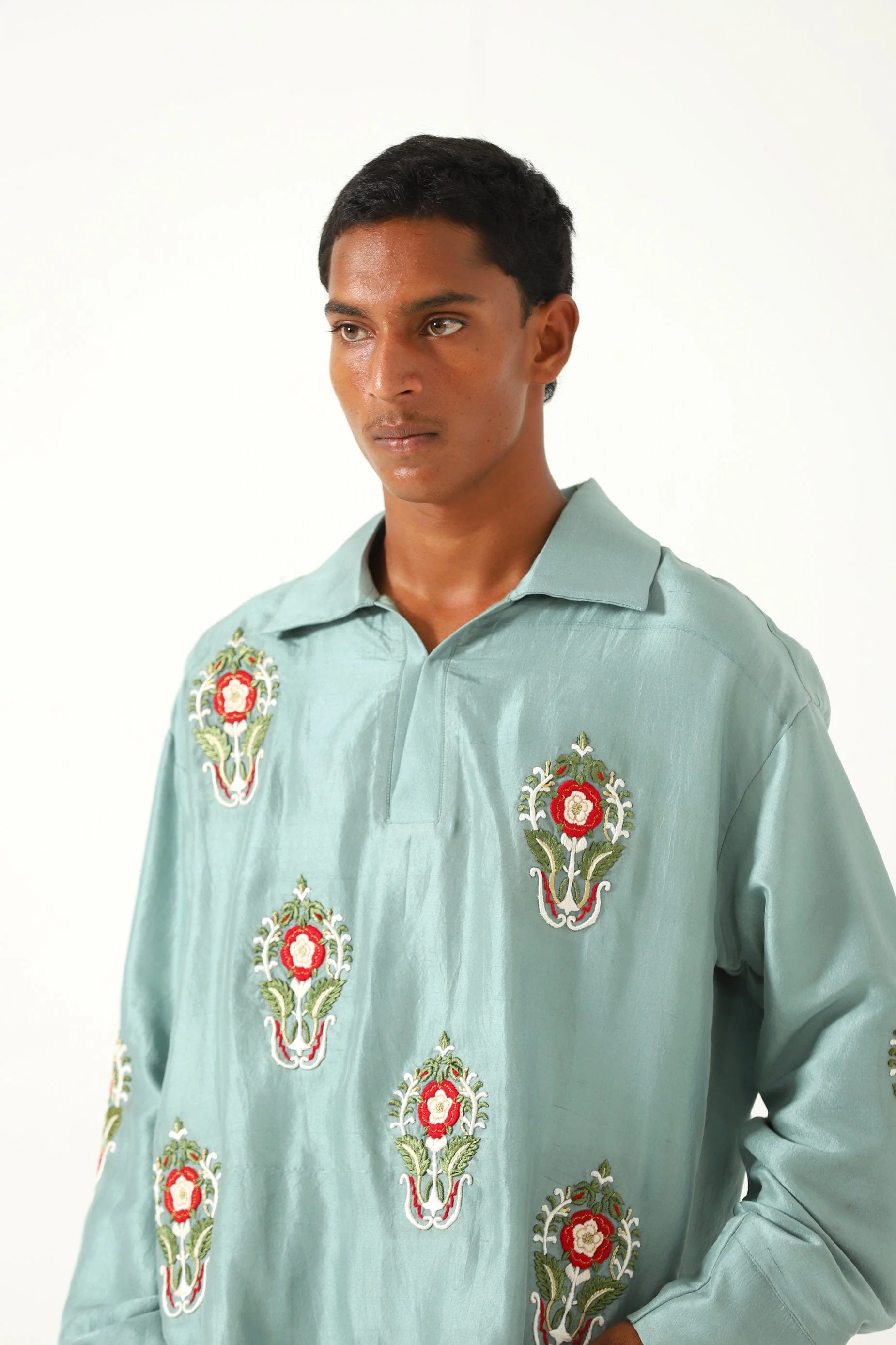 Hand-Embroidered tassels silk shirt - Image 3