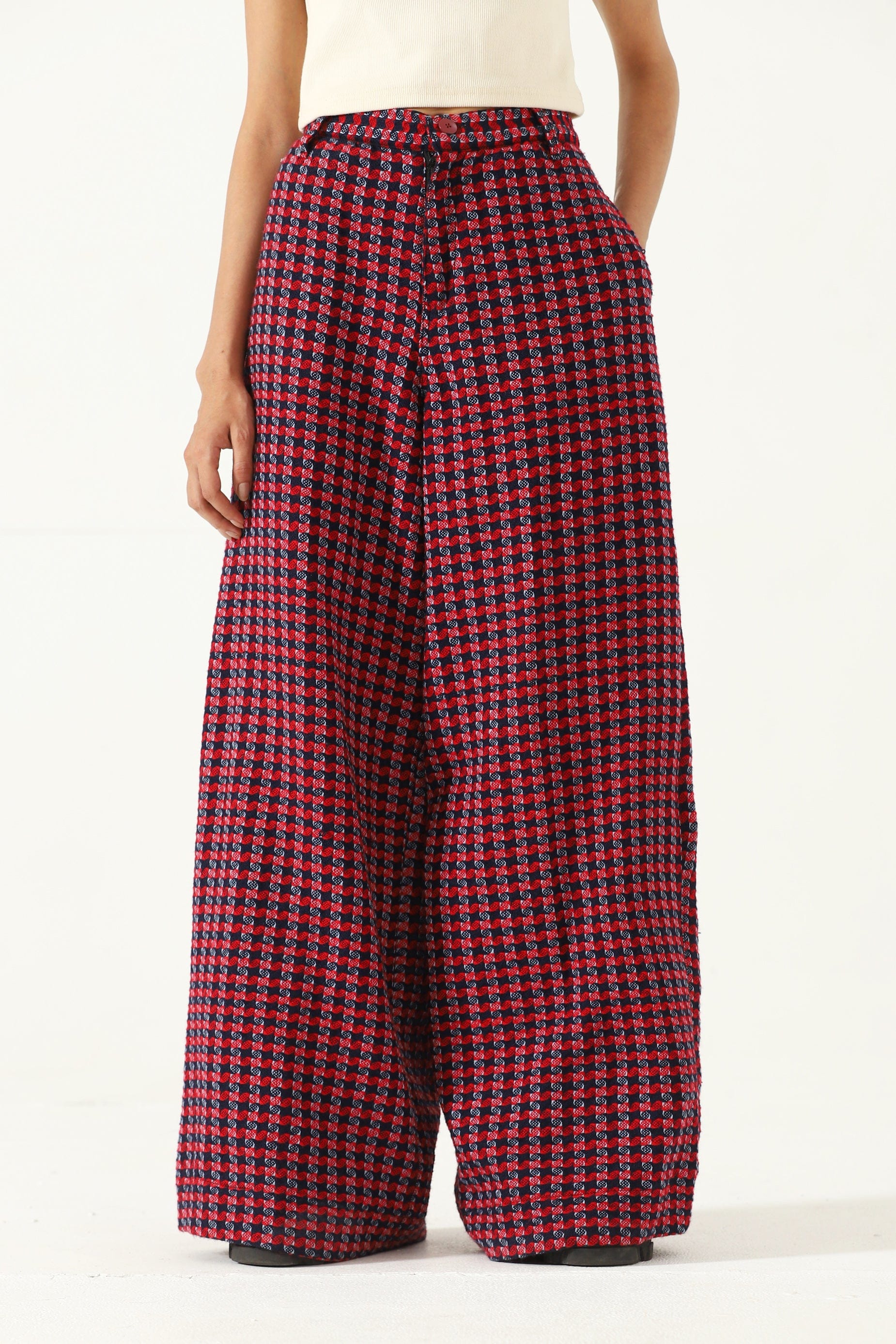 Handwoven plaid cotton trousers - Image 6