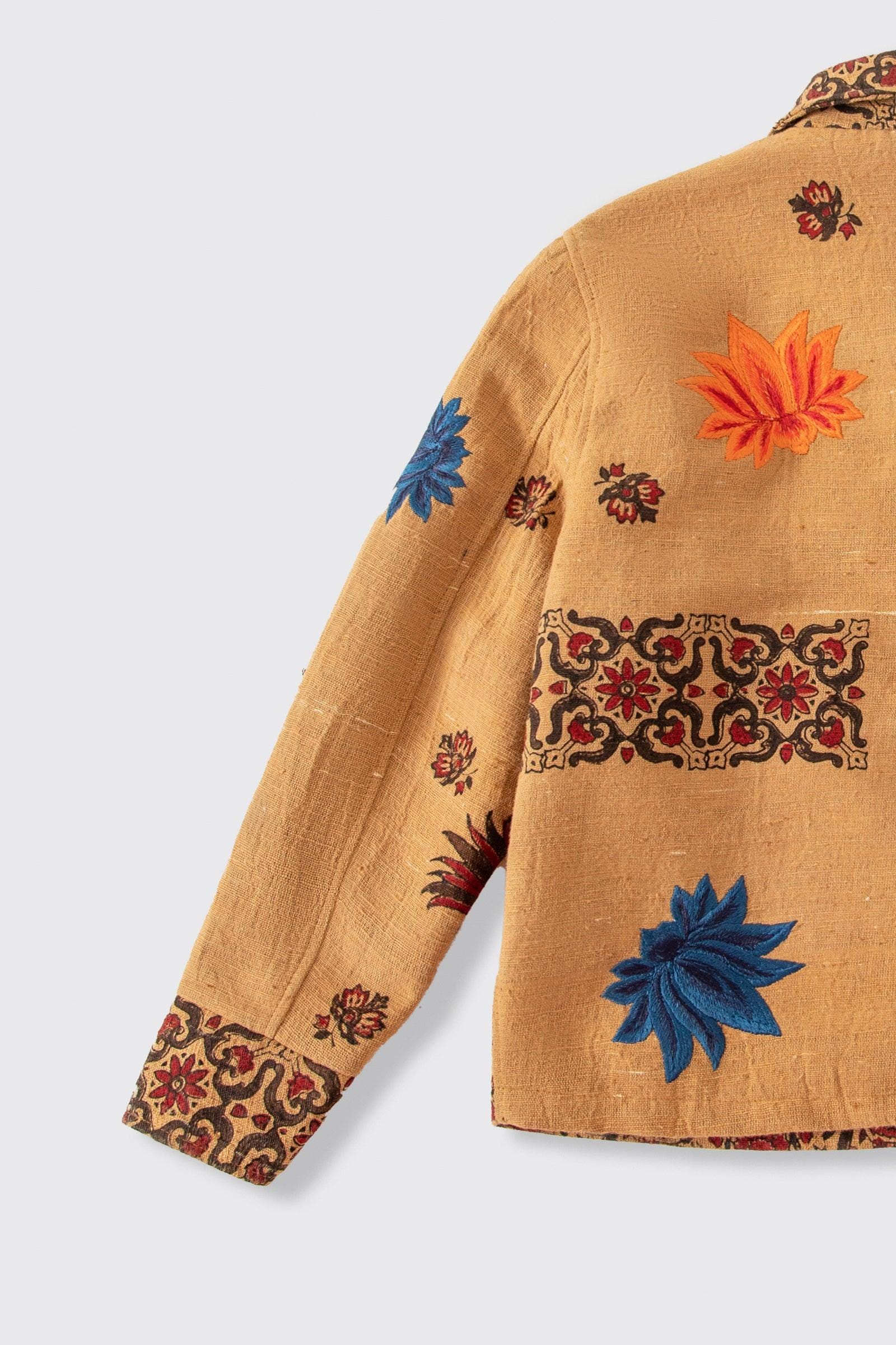 "Lahore with love" embroidered jacket - Image 12