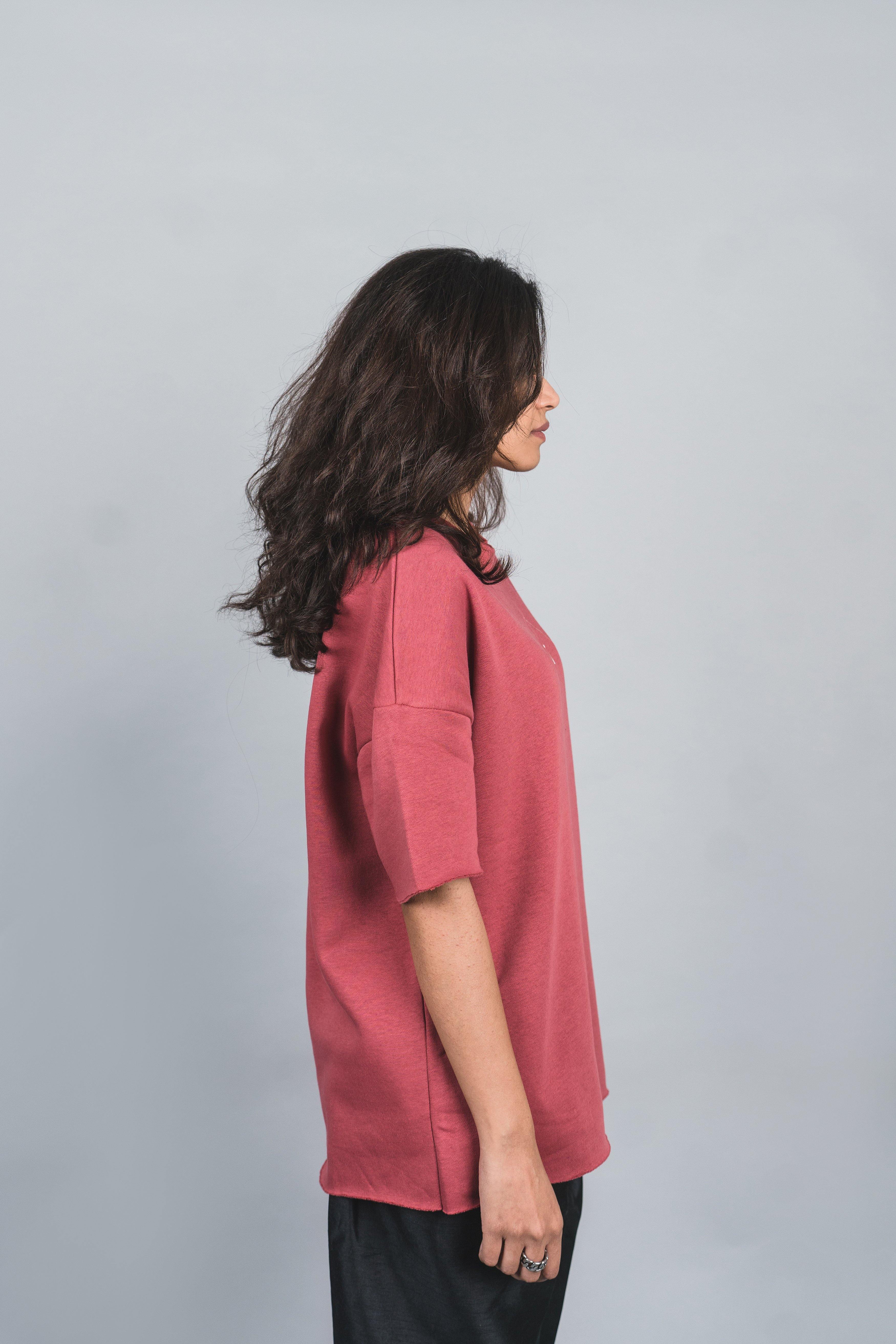 Minimal pink logo T-shirt - Image 6