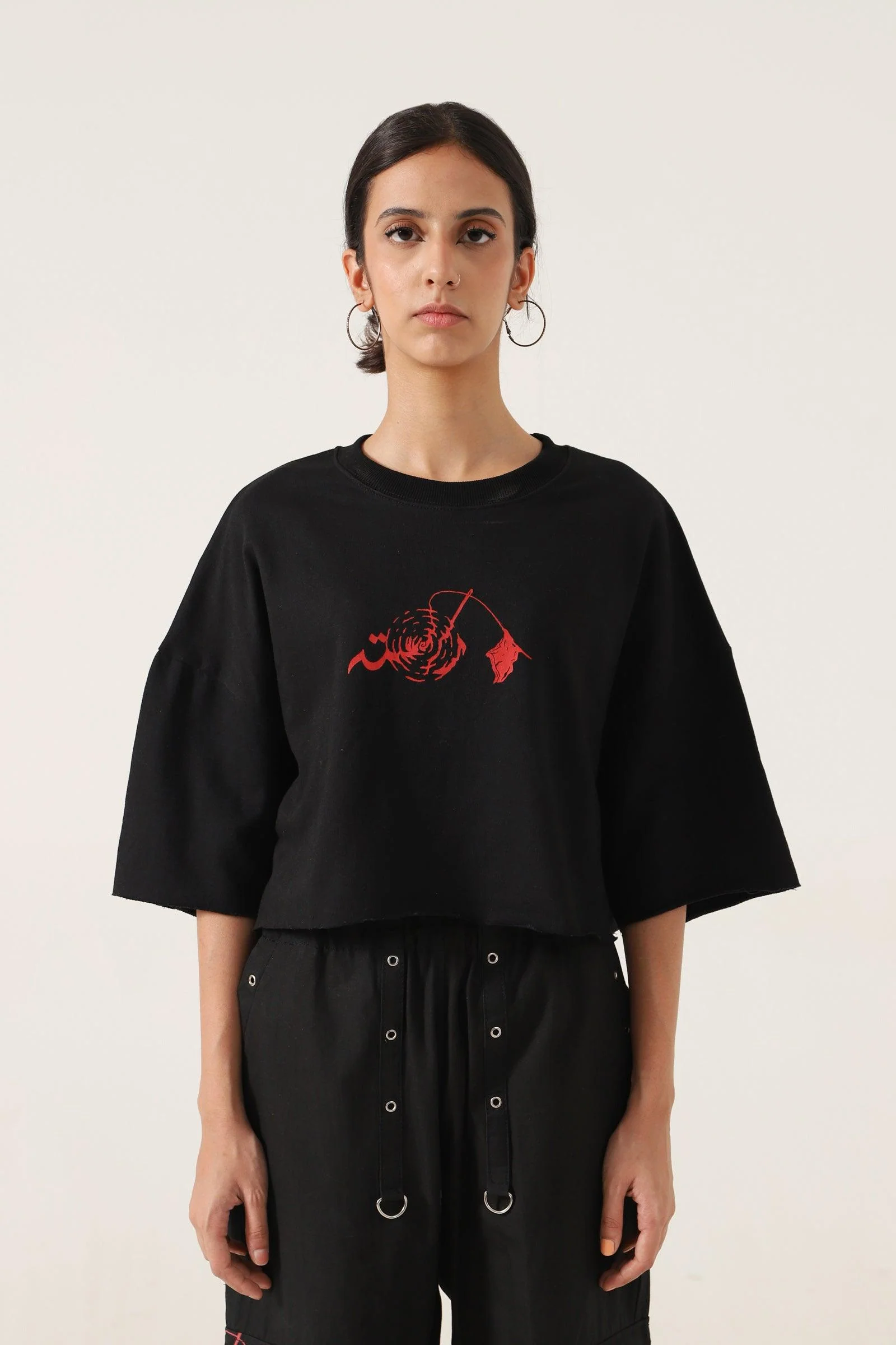 "Ankh aur andhera" cropped T-shirt - Image 3