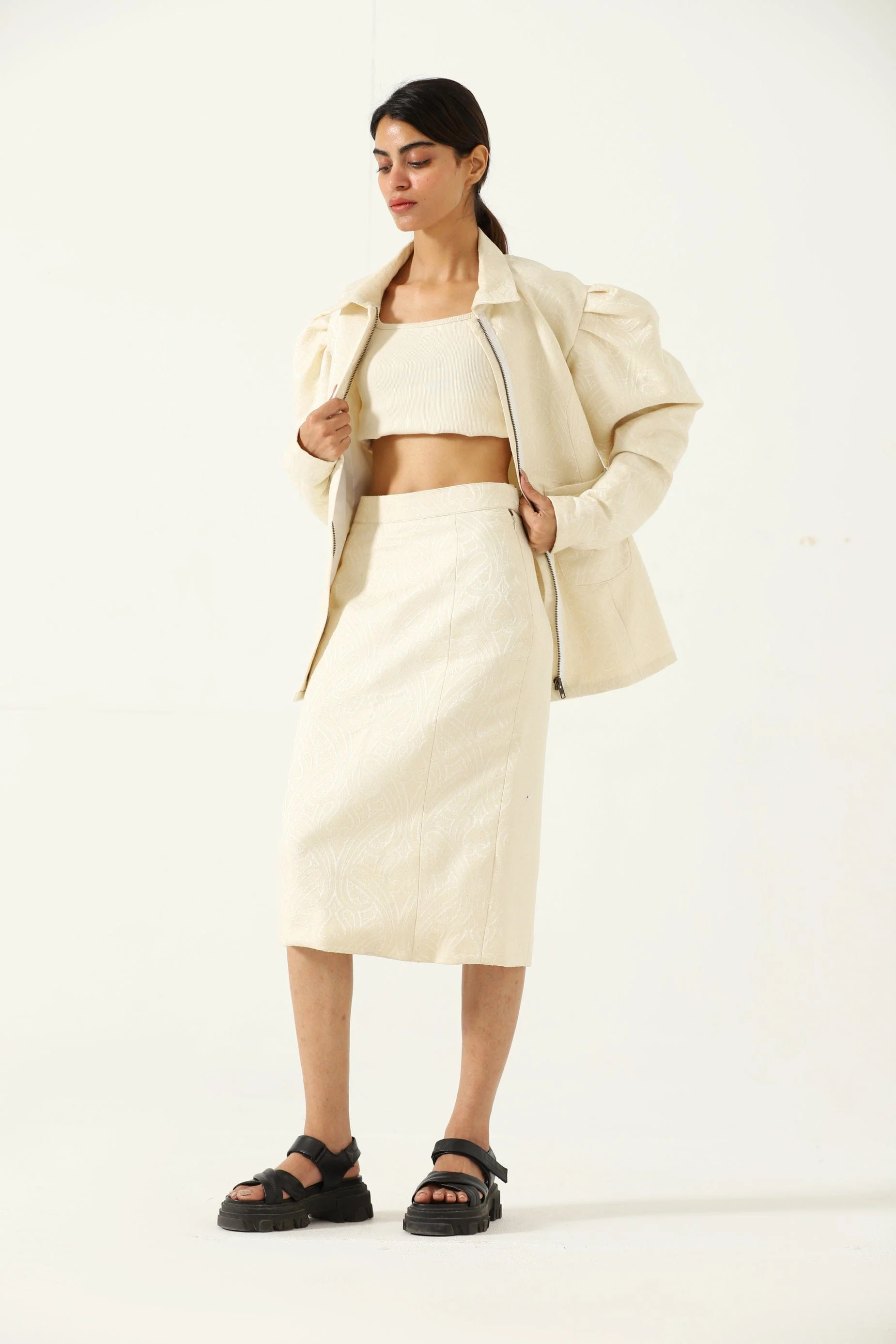 Silk jacqaurd co ord set - Image 6